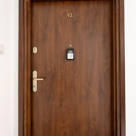 Starowislna Harmony By Bookinghost *